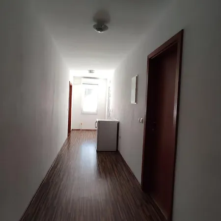 Apartment Restroran Finessa *